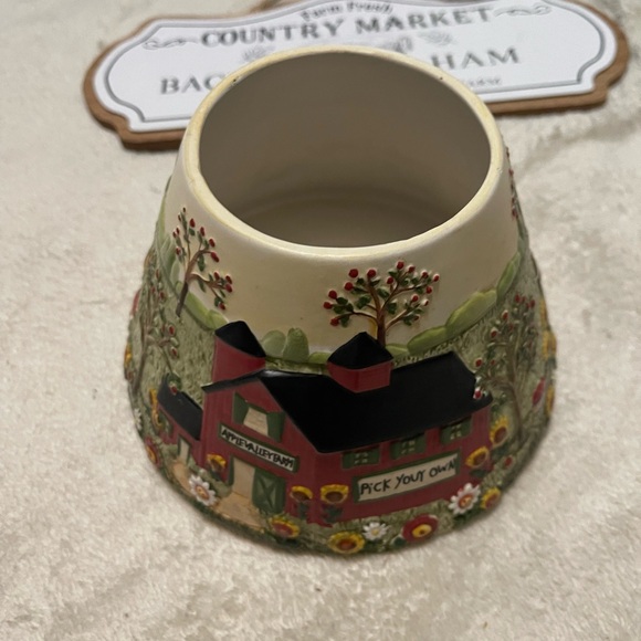 Yankee Country Ceramic candle shade  apple orchard/  farmhouse sign - Picture 5 of 10